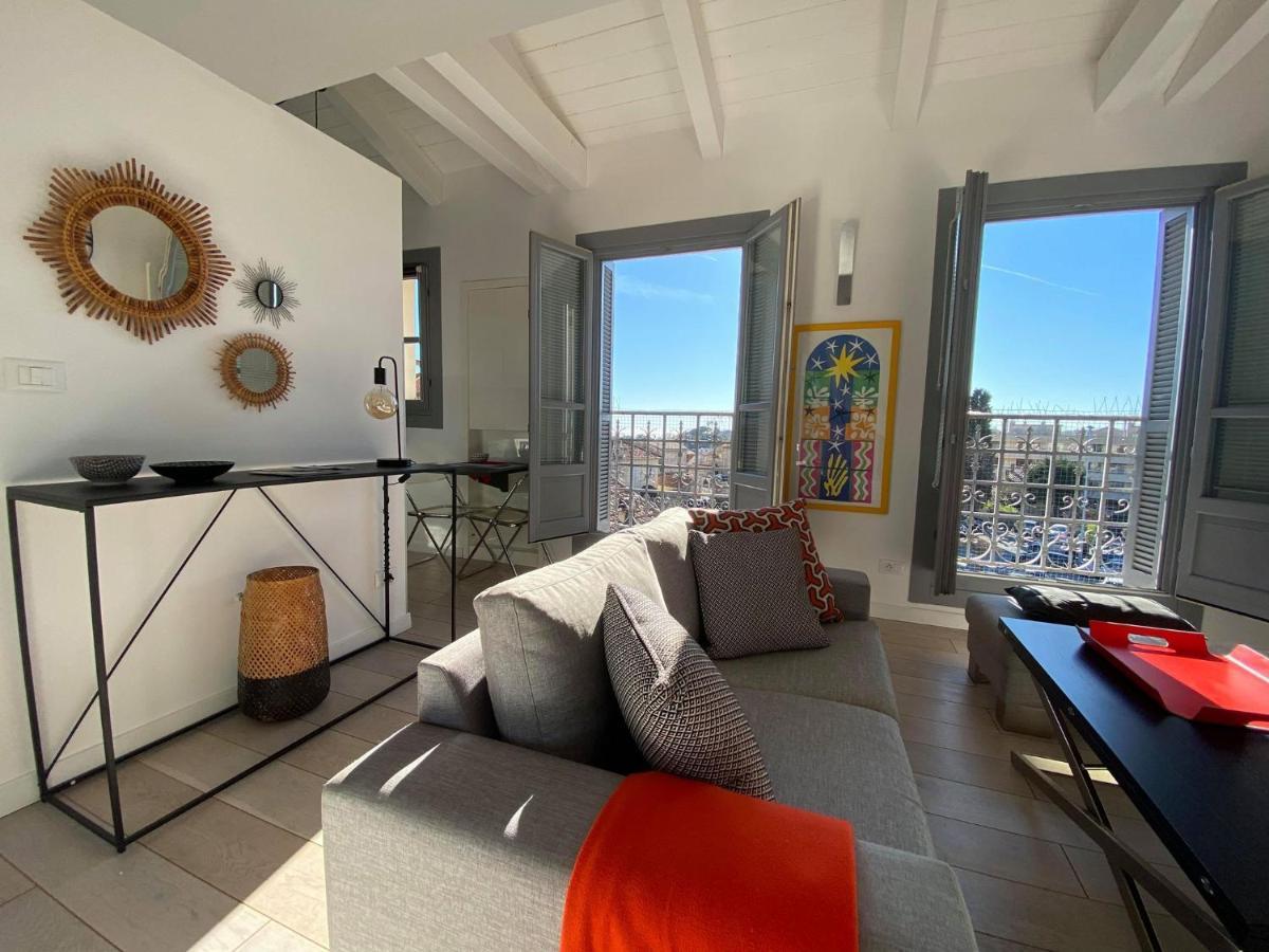 Superbe Studio Au Centre De Vence Apartment Exterior photo