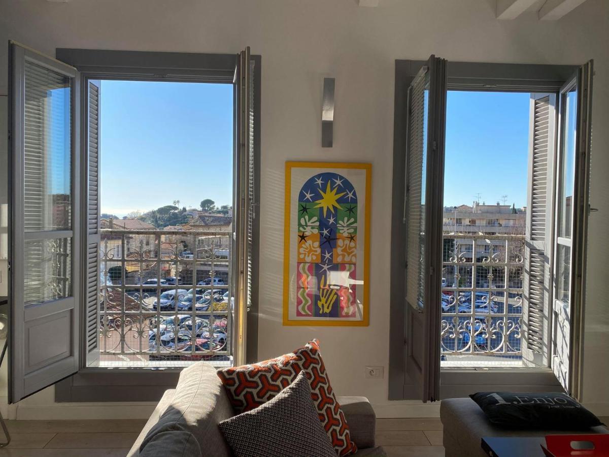 Superbe Studio Au Centre De Vence Apartment Exterior photo