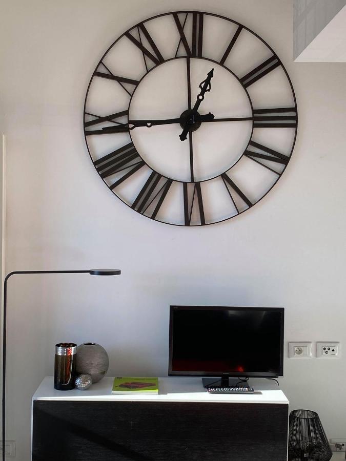 Superbe Studio Au Centre De Vence Apartment Exterior photo