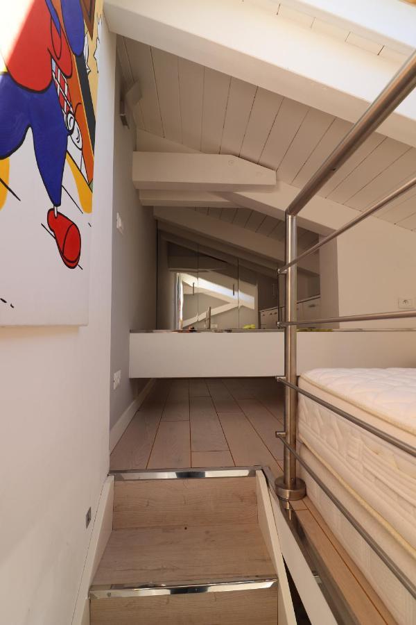 Superbe Studio Au Centre De Vence Apartment Exterior photo