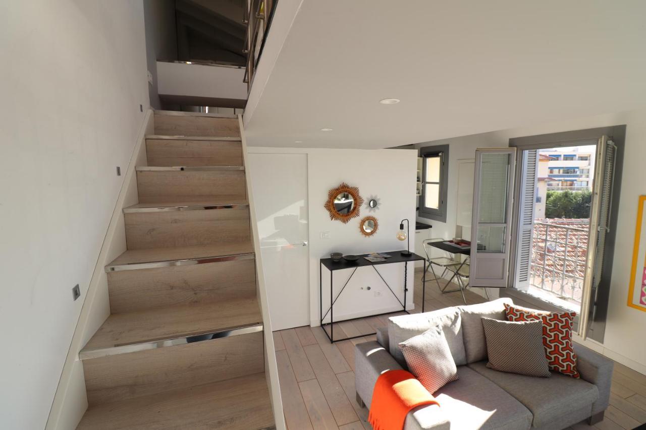 Superbe Studio Au Centre De Vence Apartment Exterior photo